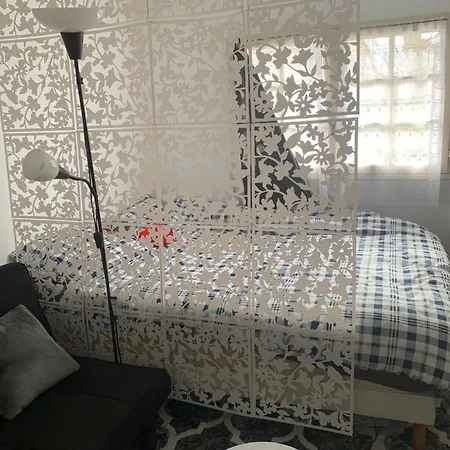 Chambre Partagee Avec L'Hote Privatunterkunft